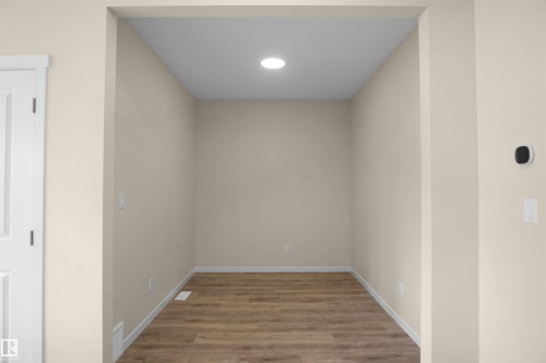 22915 95 Avenue Nw, Edmonton, AB - Indoor Photo Showing Other Room