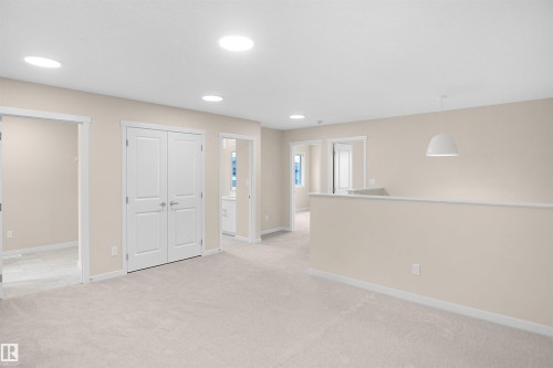 22915 95 Avenue Nw, Edmonton, AB - Indoor Photo Showing Other Room