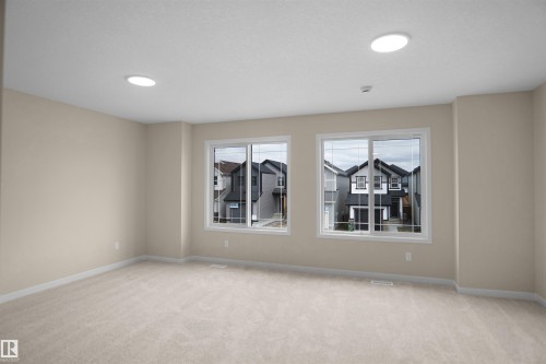 22915 95 Avenue Nw, Edmonton, AB - Indoor Photo Showing Other Room