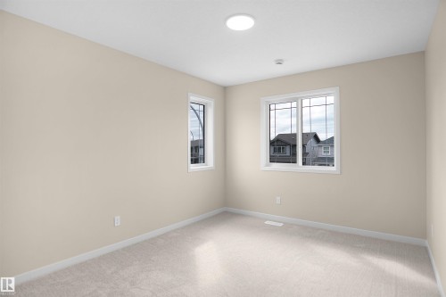 22915 95 Avenue Nw, Edmonton, AB - Indoor Photo Showing Other Room