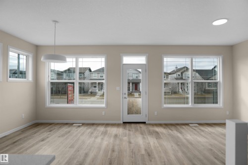 22915 95 Avenue Nw, Edmonton, AB - Indoor Photo Showing Other Room