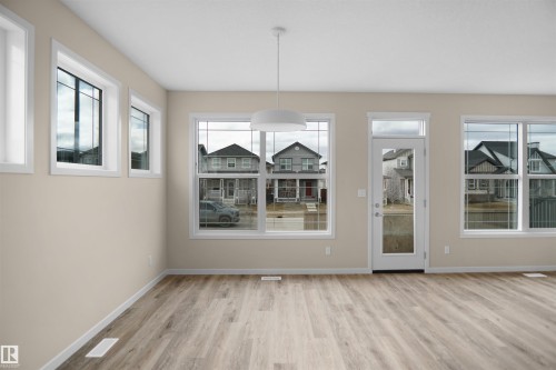 22915 95 Avenue Nw, Edmonton, AB - Indoor Photo Showing Other Room