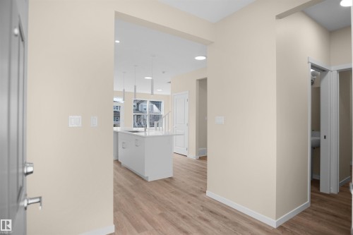 22915 95 Avenue Nw, Edmonton, AB - Indoor Photo Showing Other Room