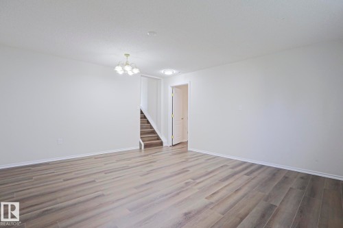 1028 James Crescent Nw, Edmonton, AB - Indoor Photo Showing Other Room