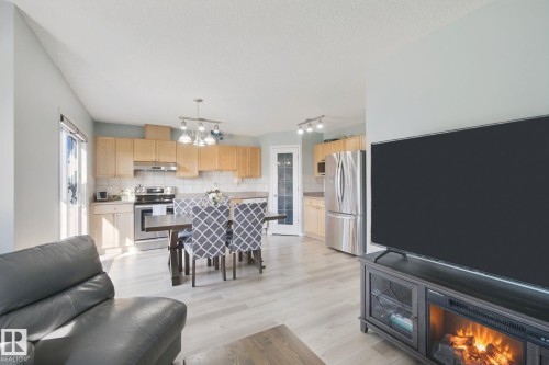 15730 141 Street Nw, Edmonton, AB - Indoor