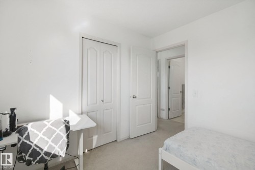 15730 141 Street Nw, Edmonton, AB - Indoor Photo Showing Bedroom