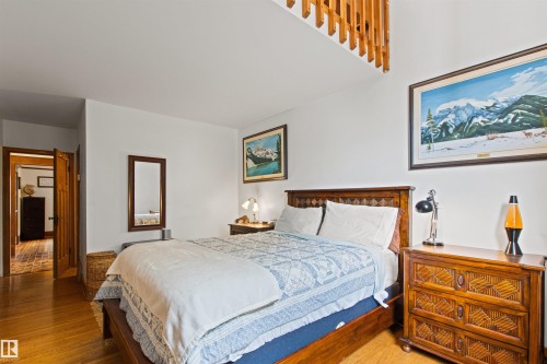 10714 75 Avenue Nw, Edmonton, AB - Indoor Photo Showing Bedroom