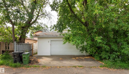 10714 75 Avenue Nw, Edmonton, AB - Outdoor
