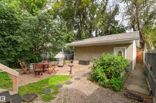 10714 75 Avenue Nw, Edmonton, AB - Outdoor
