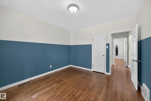 11603 71 Street Nw, Edmonton, AB - Indoor Photo Showing Other Room