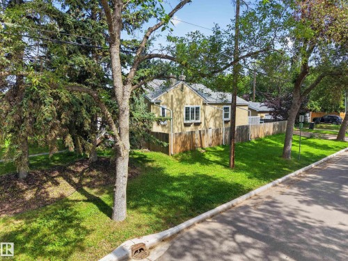 11603 71 Street Nw, Edmonton, AB - Outdoor