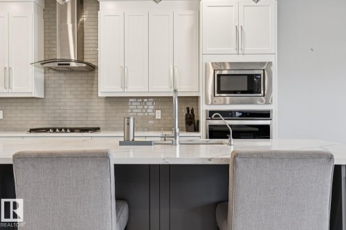 7758 Getty Wynd Nw, Edmonton, AB - Indoor Photo Showing Kitchen With Upgraded Kitchen