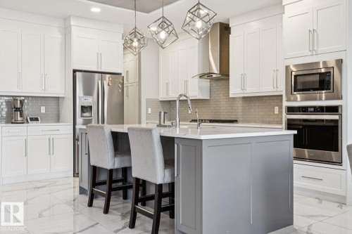 7758 Getty Wynd Nw, Edmonton, AB - Indoor Photo Showing Kitchen With Upgraded Kitchen