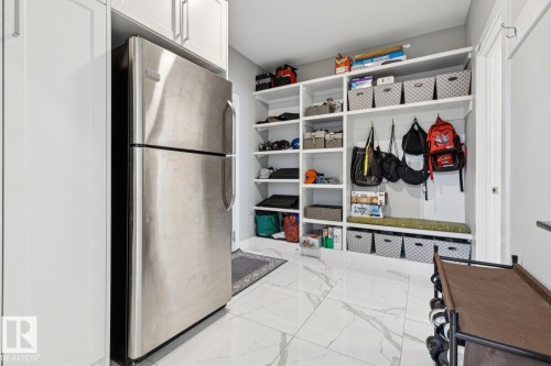 7758 Getty Wynd Nw, Edmonton, AB - Indoor