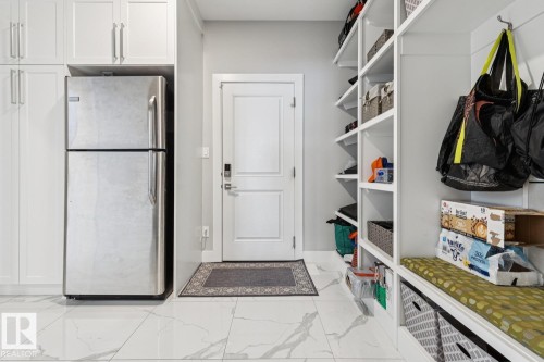 7758 Getty Wynd Nw, Edmonton, AB - Indoor