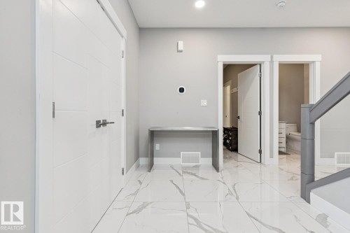 7758 Getty Wynd Nw, Edmonton, AB - Indoor Photo Showing Other Room