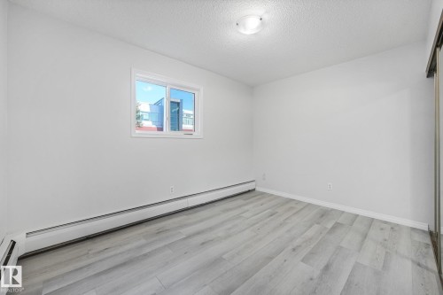 #101 7915 112 Av Nw, Edmonton, AB - Indoor Photo Showing Other Room