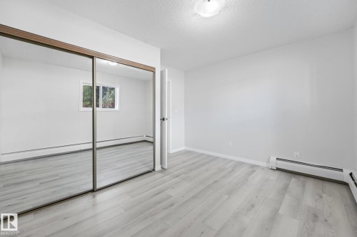 #101 7915 112 Av Nw, Edmonton, AB - Indoor Photo Showing Other Room