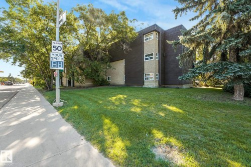 #101 7915 112 Av Nw, Edmonton, AB - Outdoor