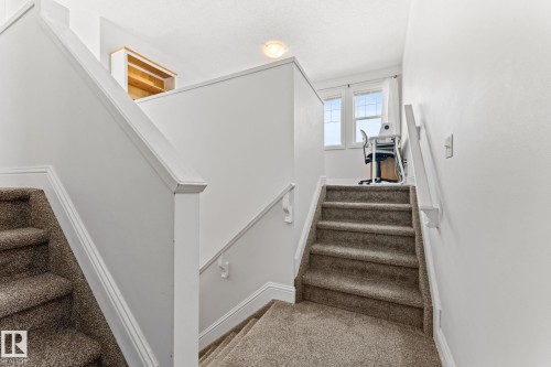 3527 11 Street Nw, Edmonton, AB - Indoor Photo Showing Other Room
