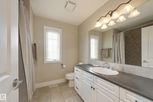 8 Lauralcrest Place, St. Albert, AB - Indoor Photo Showing Bathroom