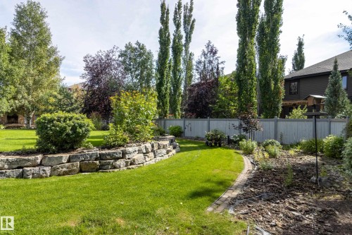 8 Lauralcrest Place, St. Albert, AB - Outdoor
