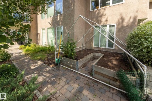 8 Lauralcrest Place, St. Albert, AB - Outdoor With Exterior