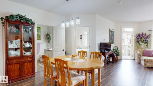 #313 511 Queen St, Spruce Grove, AB - Indoor Photo Showing Dining Room