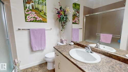#313 511 Queen St, Spruce Grove, AB - Indoor Photo Showing Bathroom
