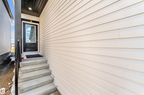 4610 72 Avenue, Beaumont, AB - Outdoor With Exterior
