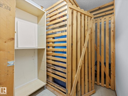 #110 10139 117 St Nw, Edmonton, AB - Indoor Photo Showing Other Room