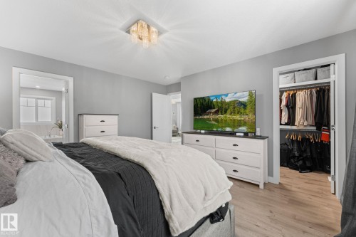 19 Orchard Crest, St. Albert, AB - Indoor Photo Showing Bedroom