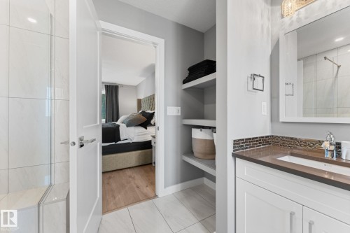 19 Orchard Crest, St. Albert, AB - Indoor Photo Showing Bathroom
