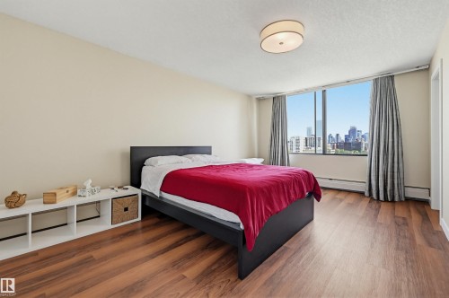 #806 10045 118 St Nw, Edmonton, AB - Indoor Photo Showing Bedroom