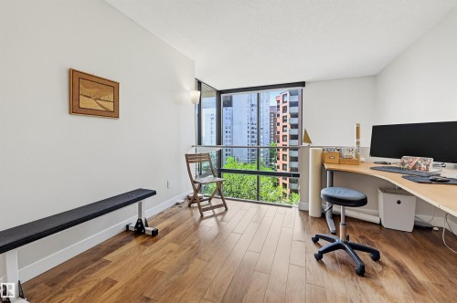 #806 10045 118 St Nw, Edmonton, AB - Indoor Photo Showing Office
