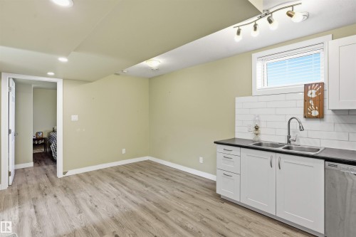 4915 49 Avenue, Onoway, AB 