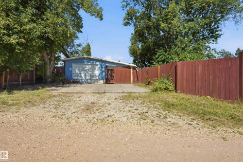 4915 49 Avenue, Onoway, AB 