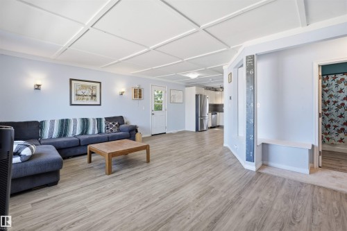 4915 49 Avenue, Onoway, AB 