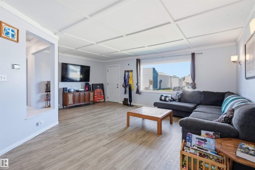 4915 49 Avenue, Onoway, AB 