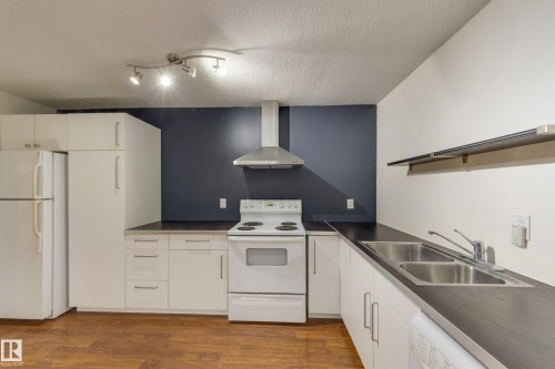 #5 10015 83 Av Nw, Edmonton, AB 