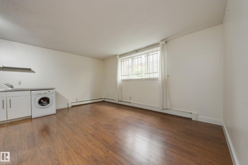 #5 10015 83 Av Nw, Edmonton, AB 