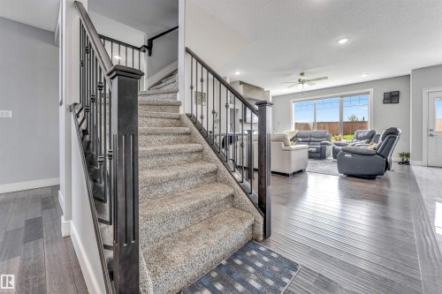 2639 17 Avenue Nw, Edmonton, AB 