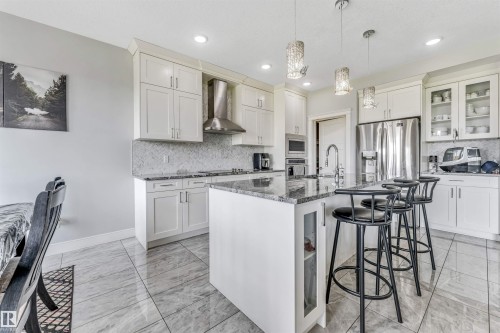 2639 17 Avenue Nw, Edmonton, AB 
