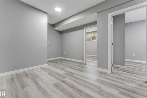 2639 17 Avenue Nw, Edmonton, AB 