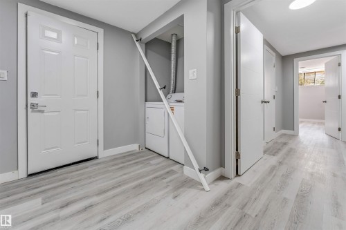 2639 17 Avenue Nw, Edmonton, AB 