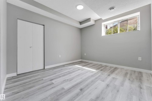 2639 17 Avenue Nw, Edmonton, AB 
