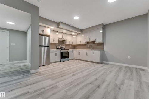 2639 17 Avenue Nw, Edmonton, AB 