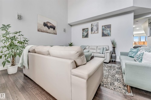 2639 17 Avenue Nw, Edmonton, AB 