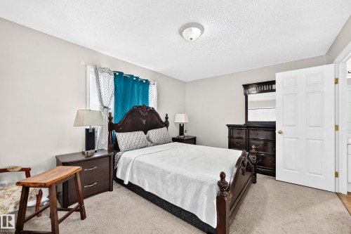 4520 149 Avenue Nw, Edmonton, AB 