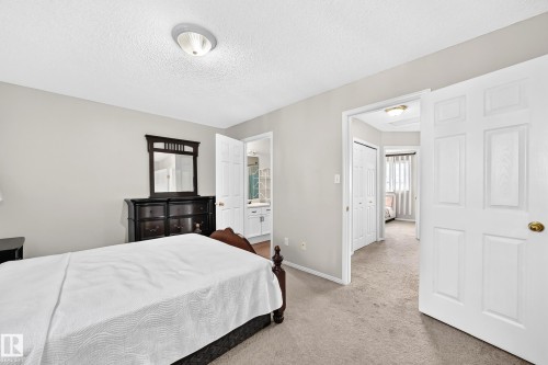 4520 149 Avenue Nw, Edmonton, AB 